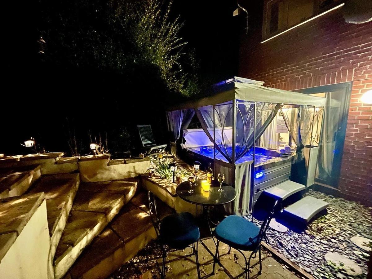 Penderi House Usk With Cymru Holidays Exterior foto
